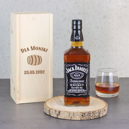 Whiskey Jack Daniel's w drewnianej skrzynce z możliwością personalizacji